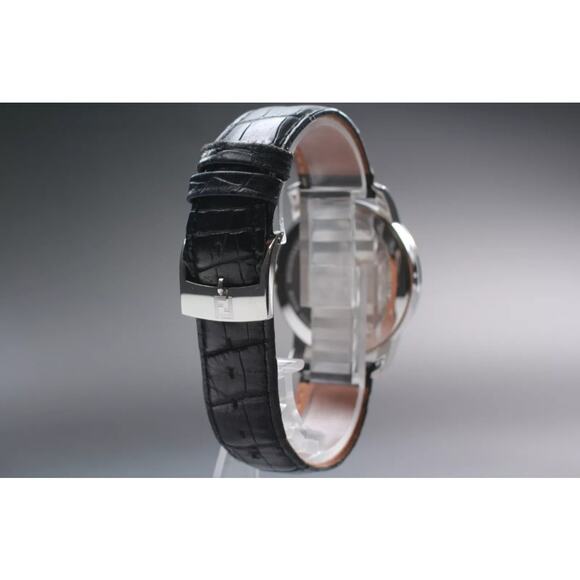Fendi Watch 2100G DayDate 35mm Swiss Made Quartz W/ Black Leather Band & Battery - Picture 7 of 11